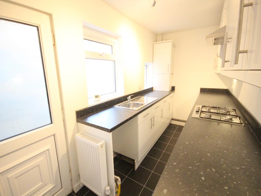 3 bedroom mid terrace house To Let in Barnoldswick - IMG_1216.jpg